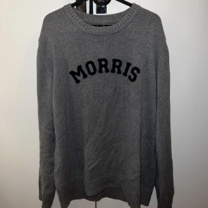 Stickad morriströja - En riktigt snygg stickad grå morriströja i storlek L. Skriv vid intresse eller fler bilder!