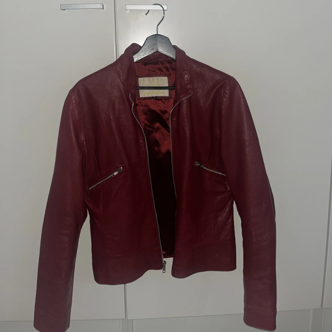 Röd skinnjacka - 90