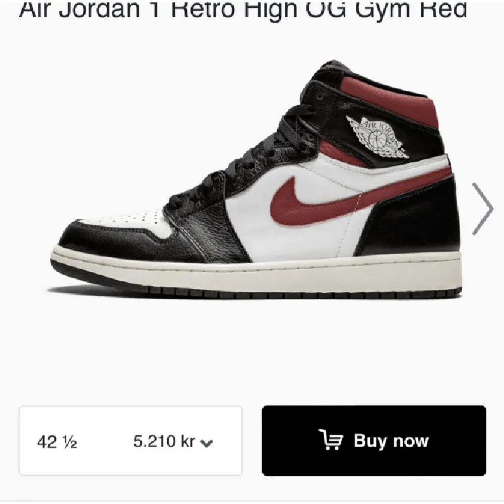 Säljer mina snygga Jordans då dom tyvärr är för stora för mig! Bra skick förutom att dom är lite creasade💕Pris kan diskuteras vid snabb affär!. Skor.