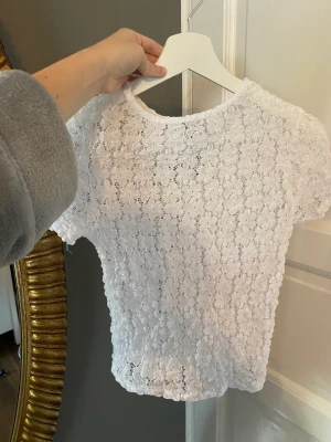 Söt topp  - En ur gullig topp som inte används längre❤️