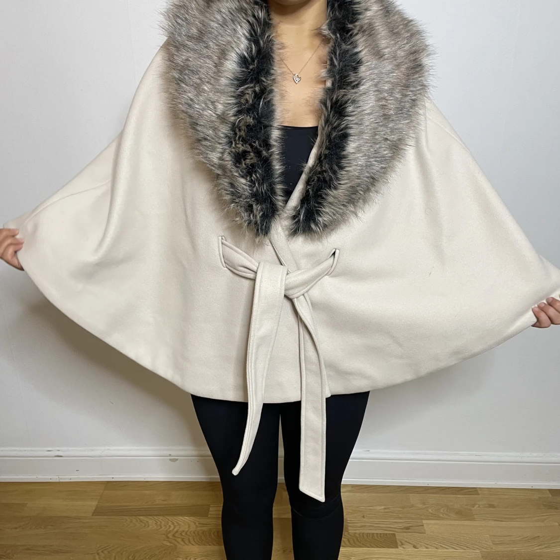 Kappa med avtagbar päls  - 91