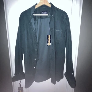 Bondelid Skjorta  - Bondelid Skjorta // Skick: 10/10 // Aldrig använd och taggar är på fortfarande// Skriv vid frågor 