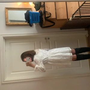 Tun fin sommar klänning ❤️ - En jette fin sommar klänning i s funkar för sx skriv till mig om du vill veta mer om den eller se någon bild ❤️ordinarie pris på den var 200 🫶köparen står för frakt 😘