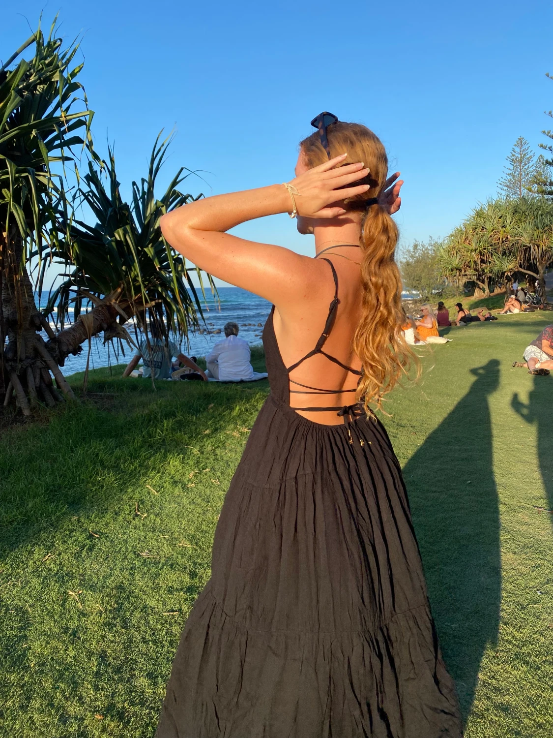 Svart lång strandklänning nastygal XS