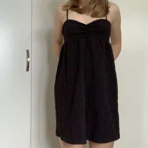 Populär klänning - Så fin sommarklänning