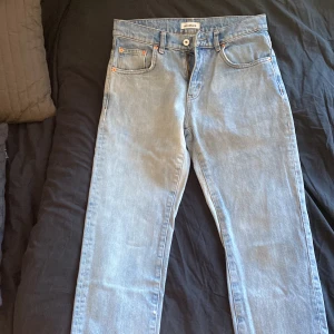 Woodbird jeans  - Bara använda ett par gånger, 8/10 alltså som nya. 