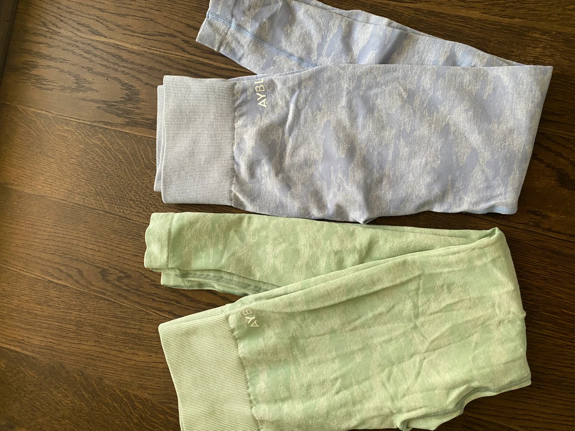 2 supersnygga tights