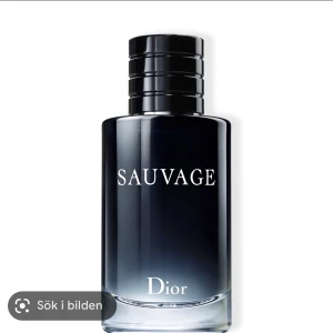 Dior parfym  - Säljer denna dior parfymen för 750kr som var köpt för 1200kr, mycket är fortfarande kvar i flaskan , vid snabb köp 650kr
