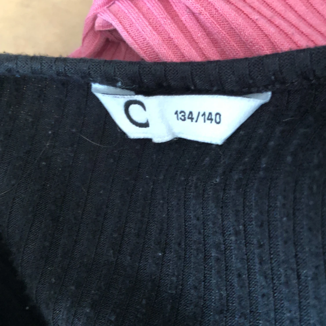 Svart randig tröja  - 90