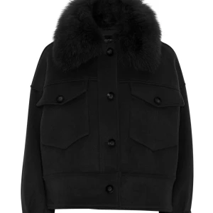 Meotin jacka  - Säljer min meotin jacka. Xs/s. Jätte fint skick. 