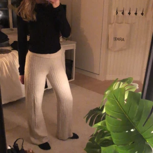 Beiga mjukisbyxor  - Supersköna mjukisbyxor😍