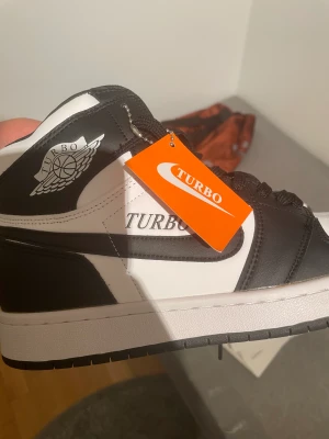 Air turbo - Skor som jag inte behöver