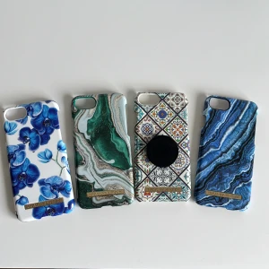 Ideal of sweden skal - Säljer fyra mobilskal från Idel of Sweden. Alla säljes separat för 50kr Nypris för ett skal: 150kr Säljer vardera för: 50.