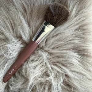 Borste caia - Borste från caia 💕 