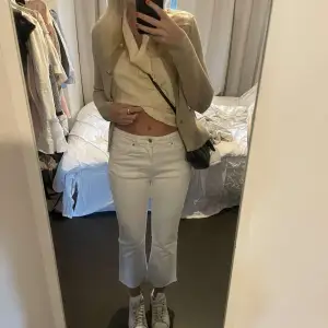 Vita jeans från zara i st 36💕