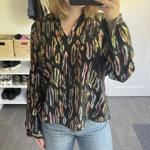 Blus - Blus från Maria Westerlind, strl 38, använd endast ett fåtal gånger.
