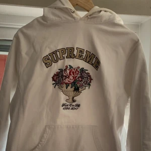 Supreme New York Centerpiece Floral vase - Storlek Medium, bra skick, använd