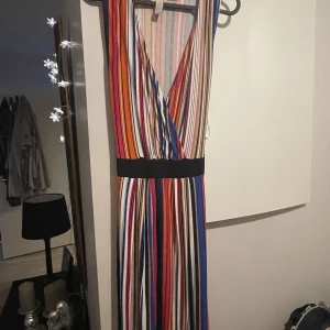 Klänning Stl 36/38 - Sommarklänning , endast provad 