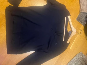 Gant - En helt oanvänd gant tröja med prislapp kvar