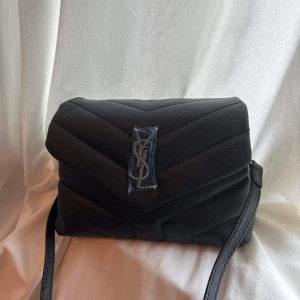 Väska - Helt ny väska! I super kvalite 