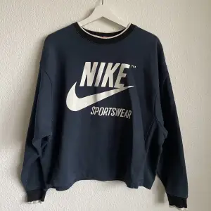 Sweatshirt från Nike - fint använt skick💙