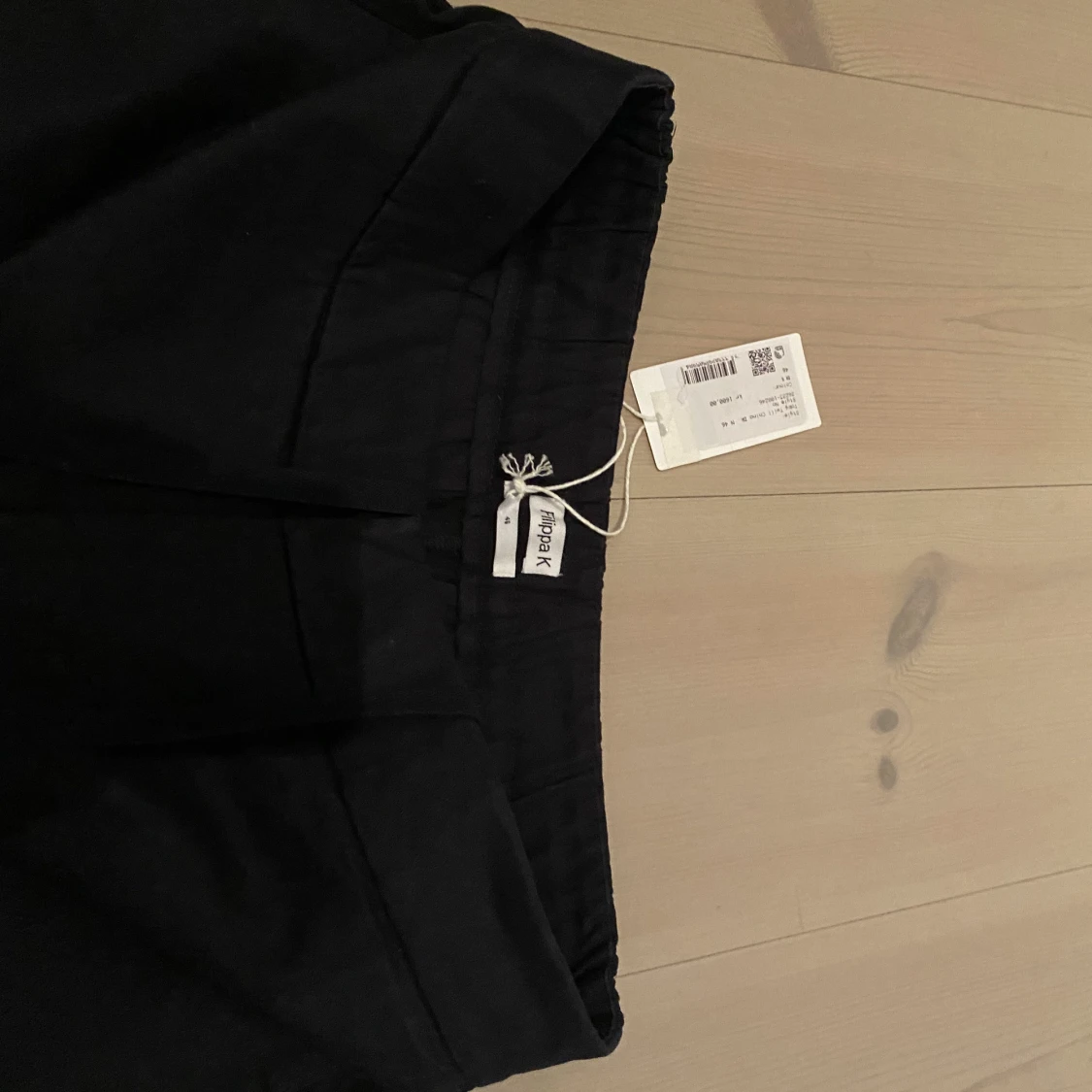 Oanvända Filippa K byxor  - 91