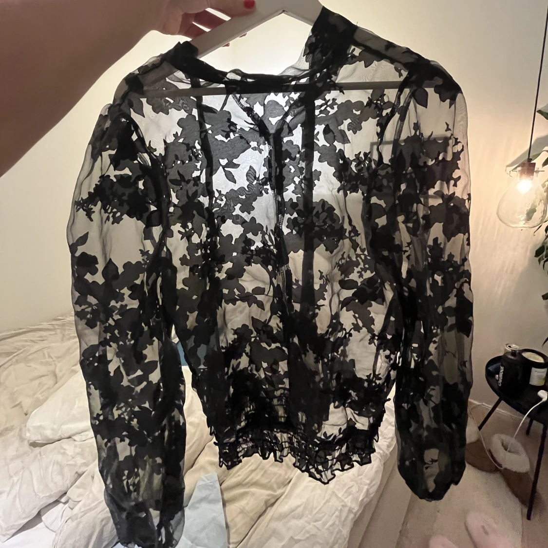 Genomskinlig blus från Zara