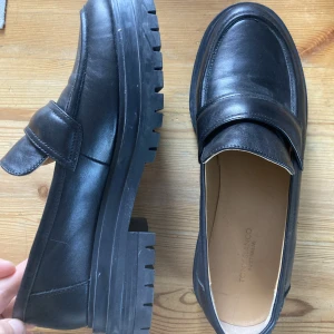 Loafers  - Sjukt snygga loafers, endast använda vid enstaka tillfällen. Som nya 