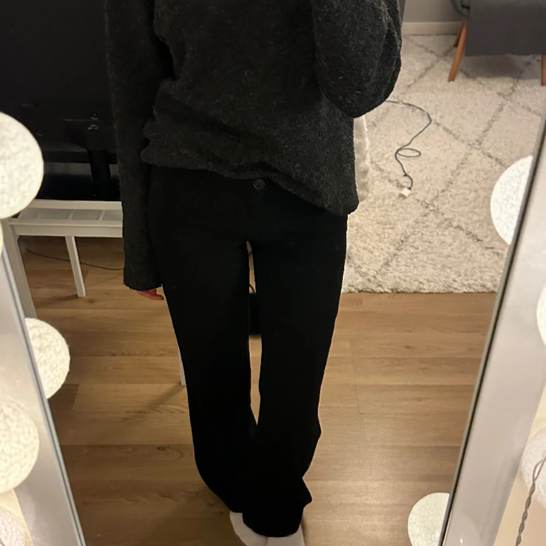 lågmidjade kostymbyxor