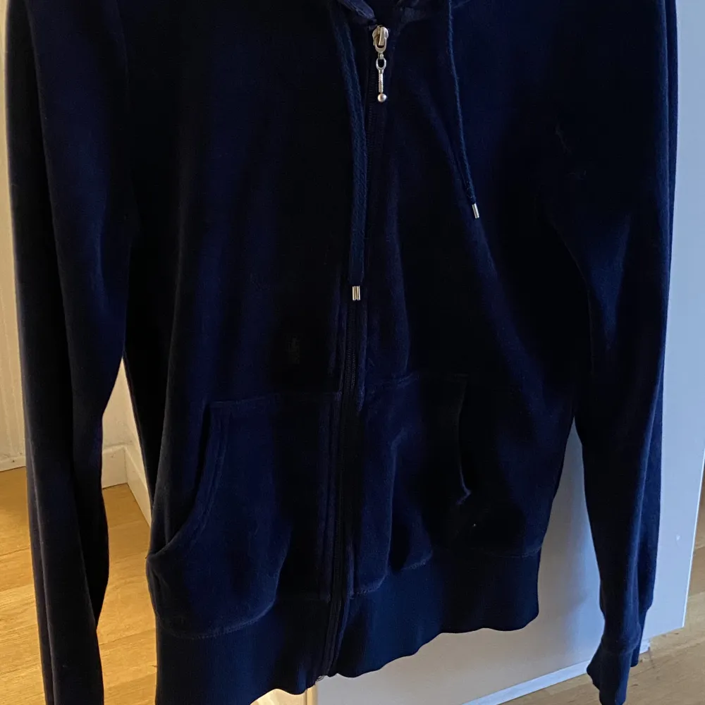 Superfin velour hoodie från Cubus Stl S. Hoodies.