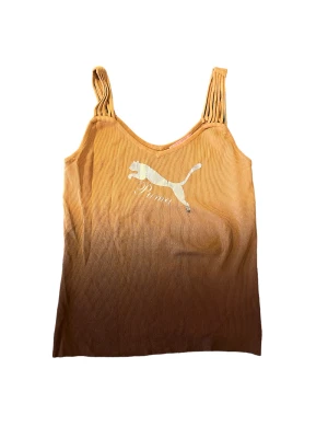 Söt puma linne - Så sött line från puma med silver detaljer💕💕 skriv vid fler funderingar!