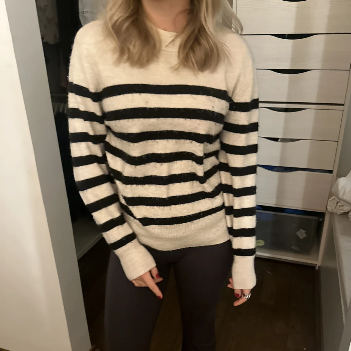 Randig stickad tröja från HM - 90