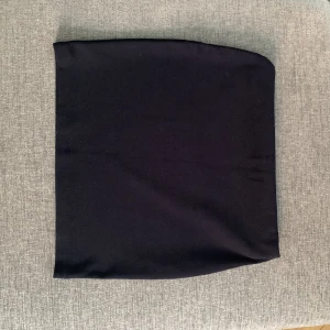 Kjol - Så fin kort kjol från cubus i marinblå, perfekt för utgång och fest!