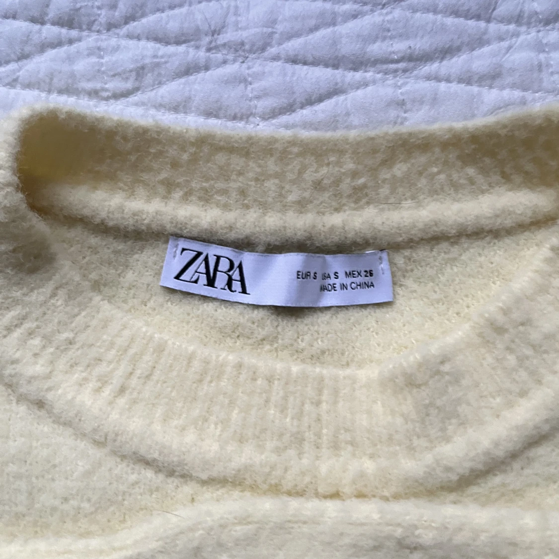 Stickad tröja från zara - 91