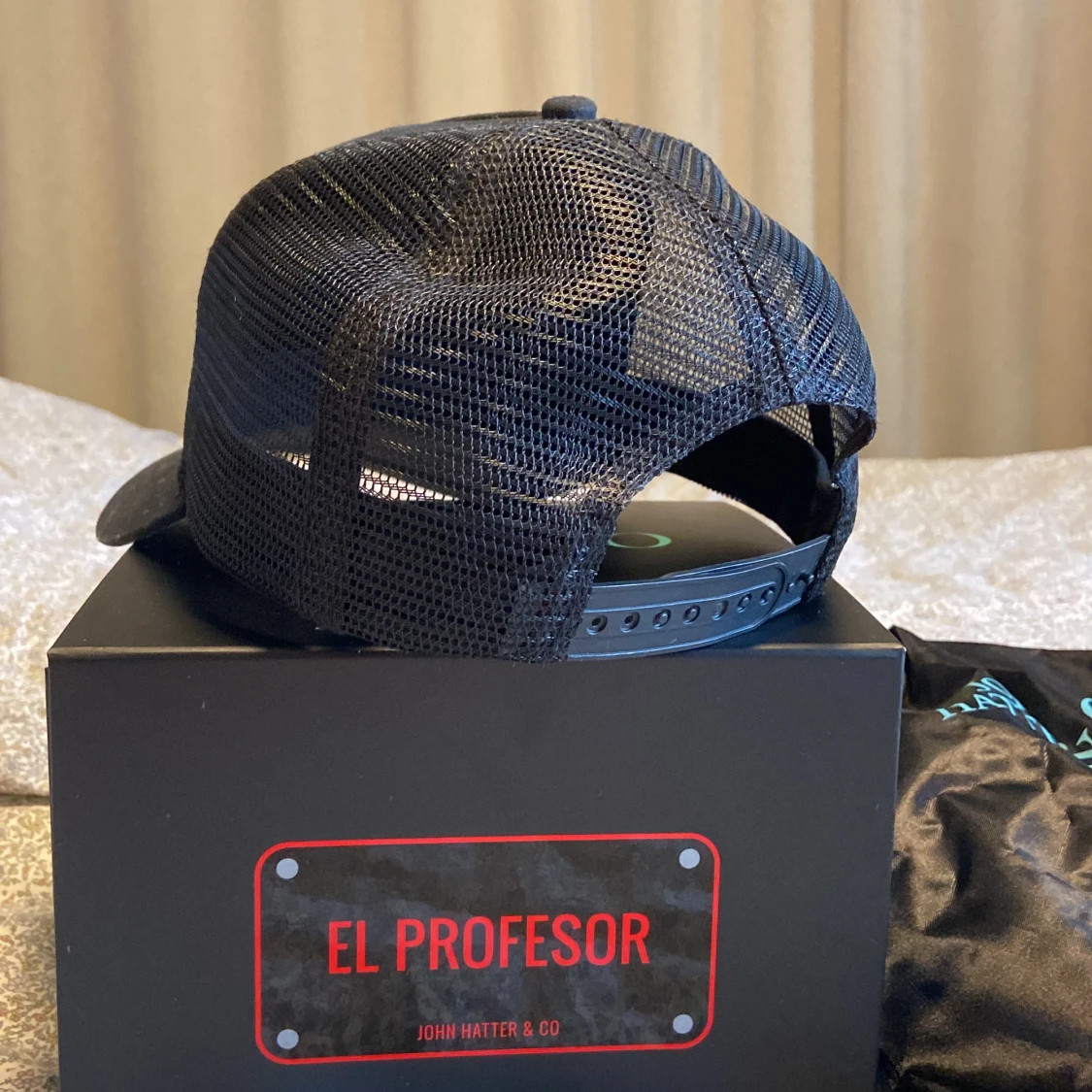 John Hatter & CO Keps - 90