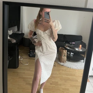 Party floral dress🌸 - En väldigt fin sommarklänning🌸 Biancas kollektion med Nelly 