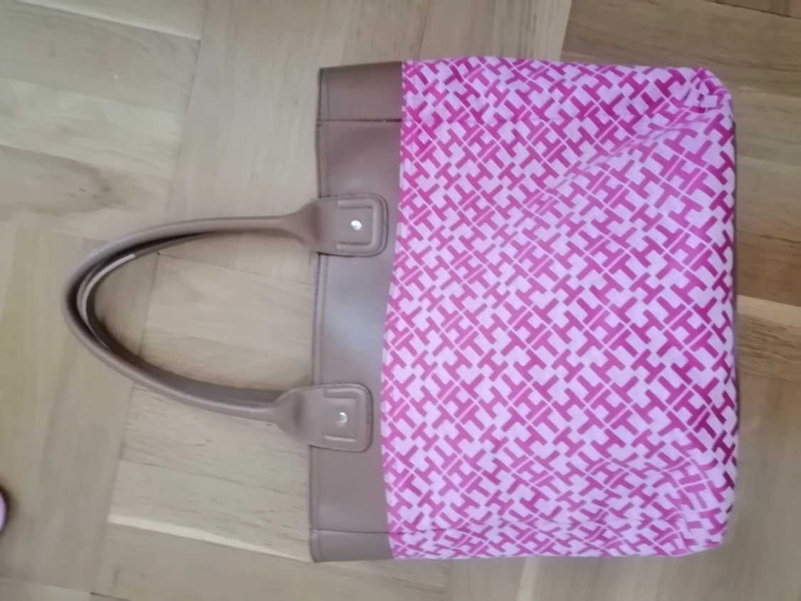 Tommy Hilfiger väska (storlek large) - 91