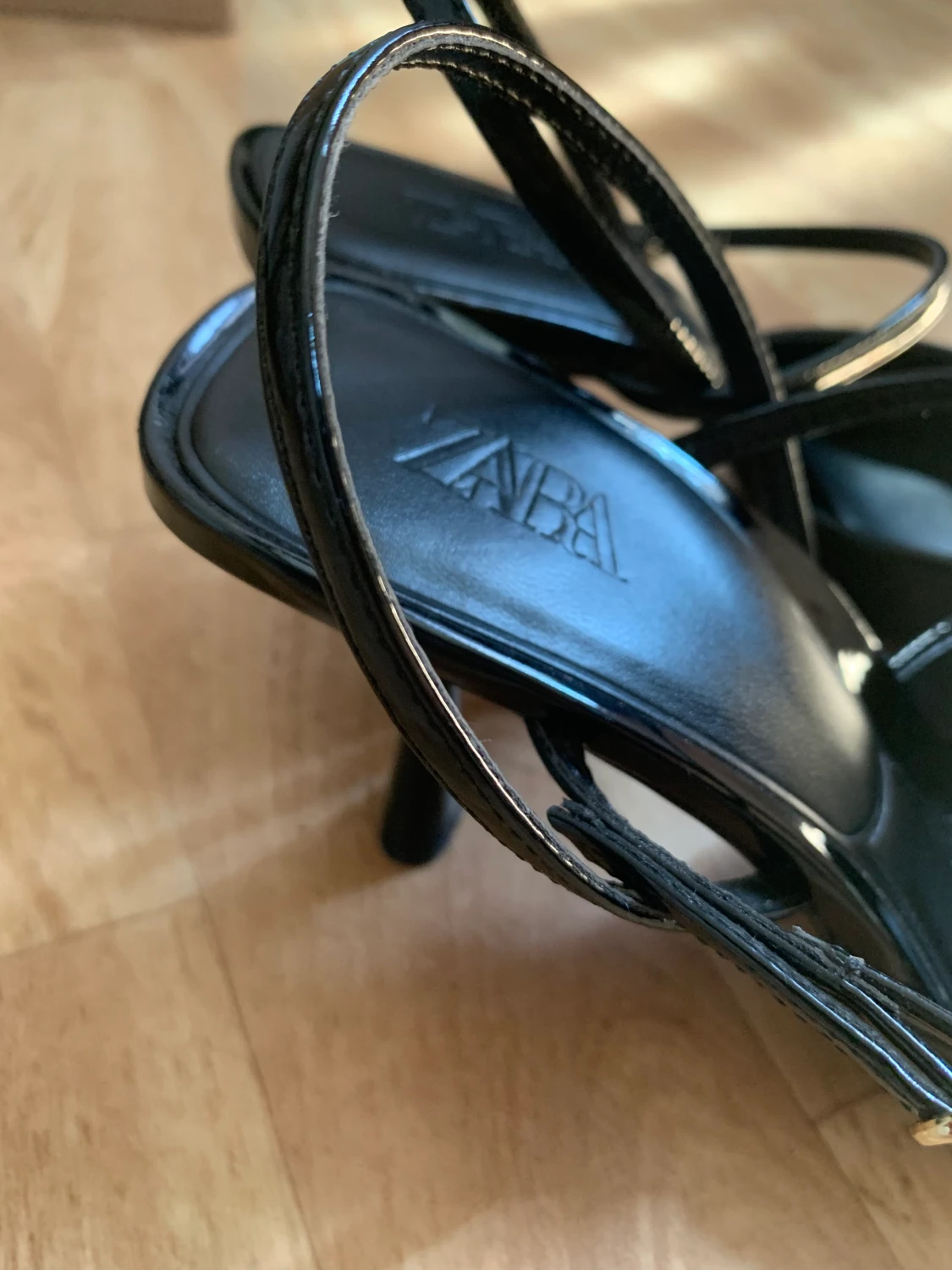 Spetsiga klackar - 90