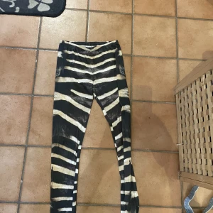 Zebra tights - Stretchiga och supersköna