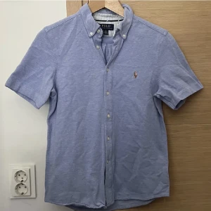 Ralph Lauren pike - Säljer en snygg Ralph Lauren pike perfekt nu till sommaren
