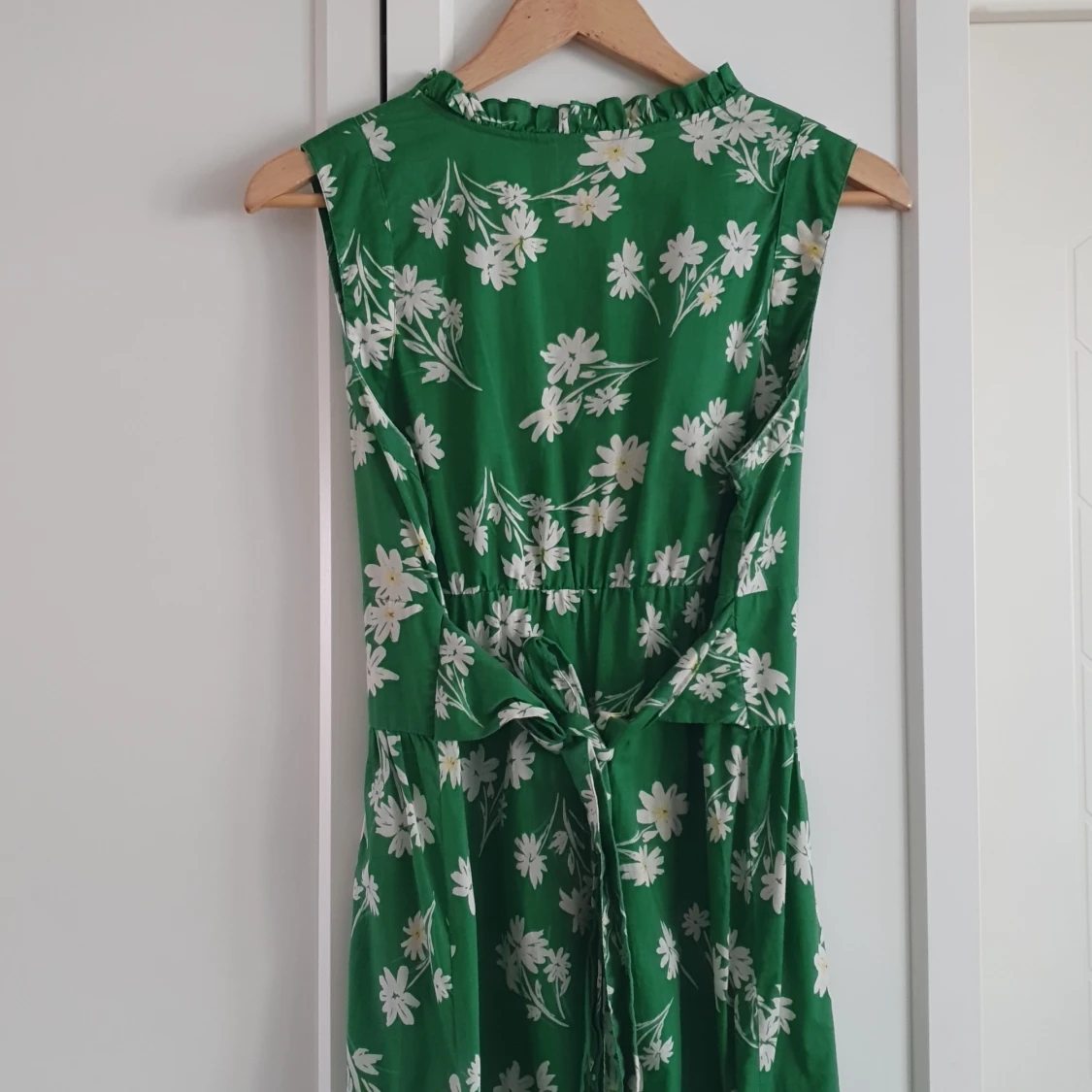 Blommig sommarklänning  - 91