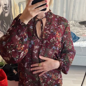 Blus - Jätte fin men använder ej 