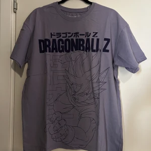 Cool t-shirt - Cool t-shirt med tryck! Passar till allt. Oversized. 