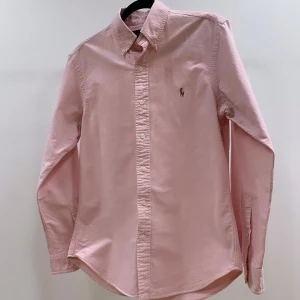 Ralph lauren skjorta - Storlek M Skick 10/10 (Ny pris 970kr)
