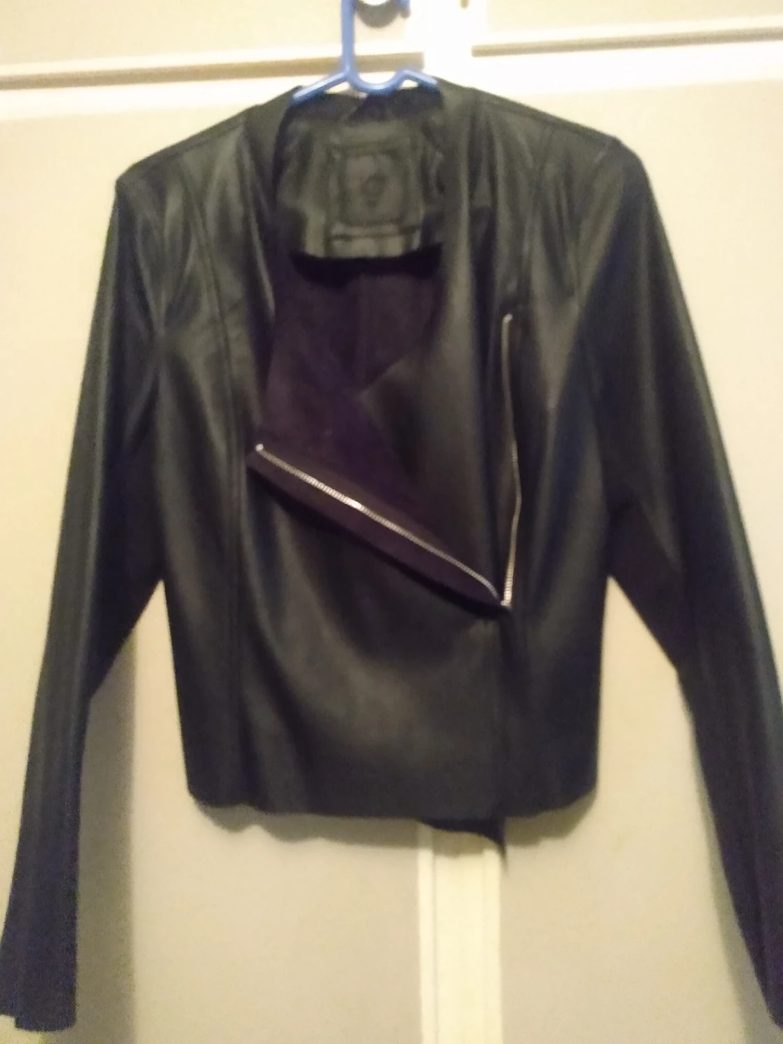 Fejkskinn jacka/kavaj stl 36