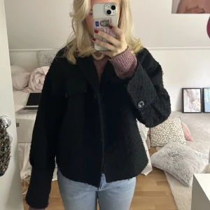 Meotine jacka utan päls  - Säljer min meotine jacka utan päls. Bra skick. 