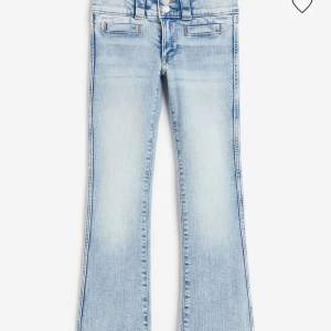 Säljer dessa slutsålda jeans från hm💓