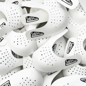 Creaseskydd - Creasyskydd från Soleplus. Köpte ett par men fick 2🤩. Helt oanvända och funkar hur bra som helst. Passar för storlekarna 40-46 (jag har 46 och dom passar helt perfekt)