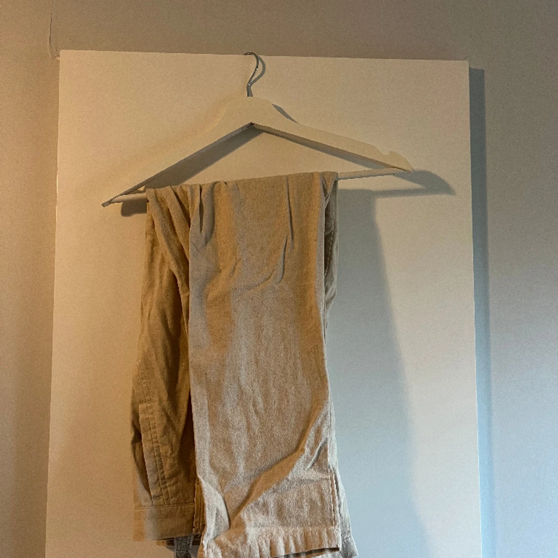 Oanvända Zara Linnebyxor