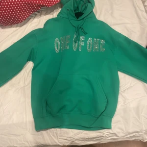 One of one hoodie - Säljer min one of one hoodie då jag inte använder ddn